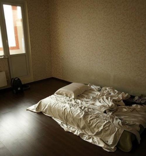 А как выглядел интерьер вашей квартиры. 01