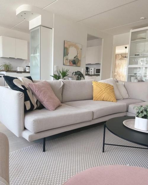 Белый и зеленый - одни из самых популярных цветов в дизайне интерьера, а особенно в скандинавском. 03