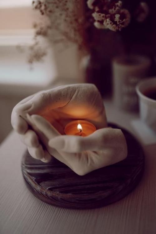 3D слепок рук - это не просто оригинальный сувенир, но и трогательная возможность сохранить память о самых дорогих моментах жизни. 02