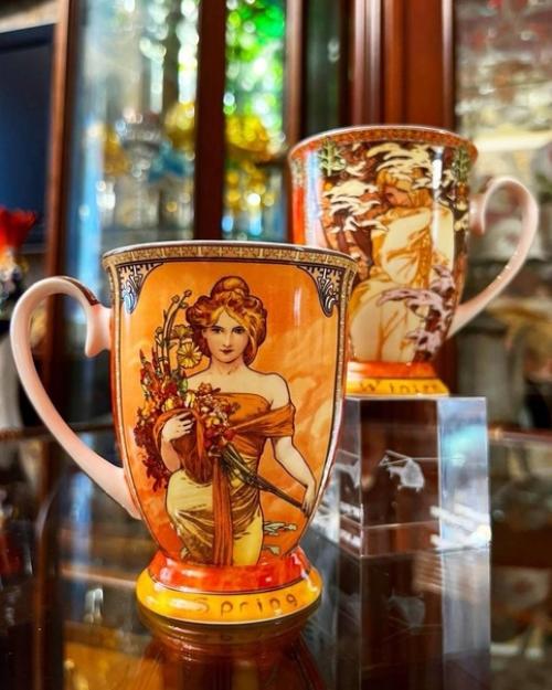 Кружки Зима и весна по мотивам картин знаменитого чешского живописца альфонса Марии муха. 03