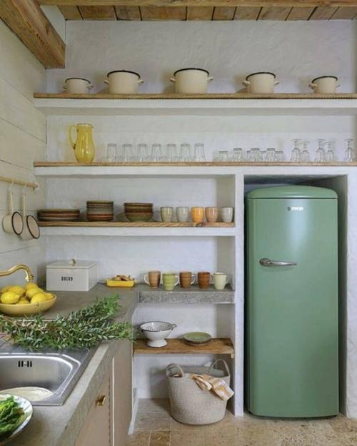 Дом с зелеными ставнями. 02