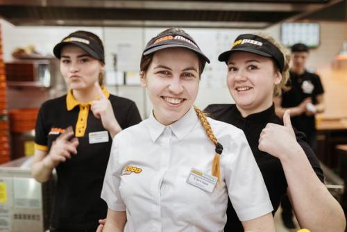 Новенькая пиццерия в тёплом стане на профсоюзной, 152 к 2 с 2 получилась просто замечательной! 07