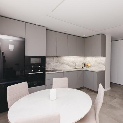 С семьей Антонины мы познакомились прошлой осенью и совсем недавно побывали у нее в гостях. 01