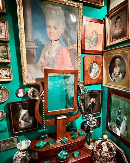 В мире убранства интерьеров есть символы успеха. 03