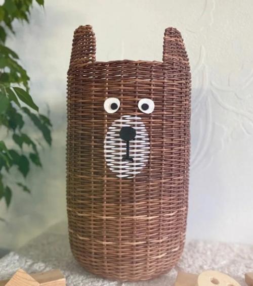 За последние десятилетия изделия из бумажной лозы стали стремительно набирать популярность, широта их применения безгранична. 05