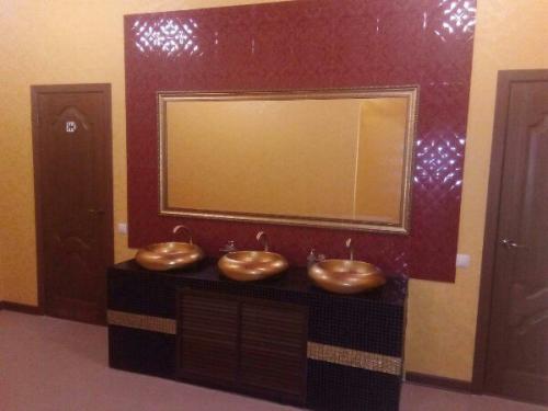 Открылся новый банкетный зал калмыцкой кухни до 200 мест. 04