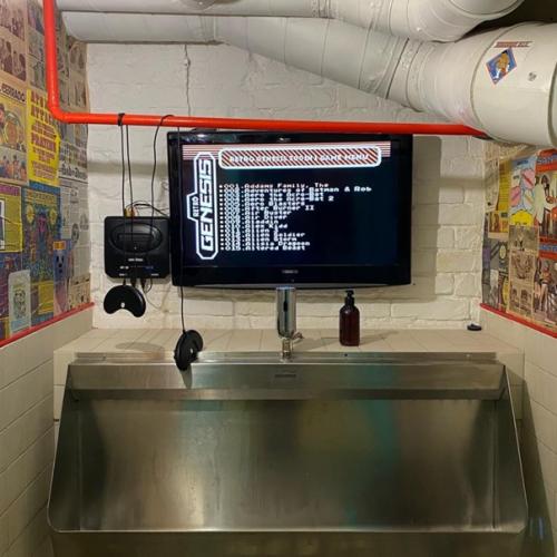 В Москве во всю работает новое место La Virgen от команды Underdog. 03