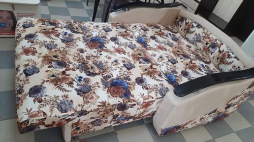 Мы представляем вам уникальный диван Натали-3, который станет идеальным дополнением для любого интерьера. 02