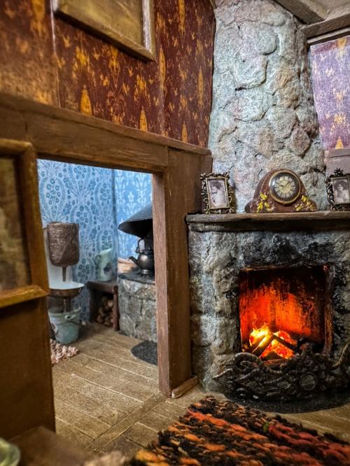 Итак, позволю себе напомнить всем желающим интерьер домика с привидением! 04