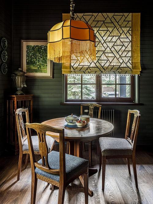 На НИКОЛИНОЙ горе. Мы вчера вечером посмотрели веранду в старом дачном доме площадью 250 кв. 04 На НИКОЛИНОЙ горе. Мы вчера вечером посмотрели веранду в старом дачном доме площадью 250 кв. 04