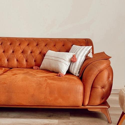 Благодаря обильному использованию дерева в дизайне, интерьер этого дома выглядит очень теплым и уютным. 06