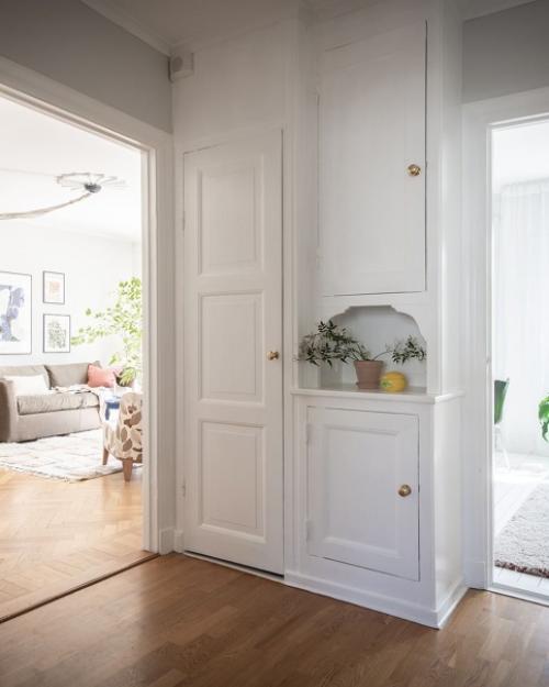 Добро пожаловать в уникальный дом, расположенный в центре города с жилой атмосферой! 08