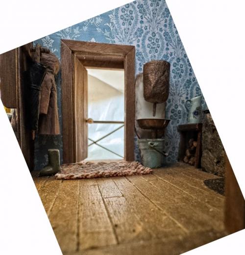 Итак, позволю себе напомнить всем желающим интерьер домика с привидением! 08