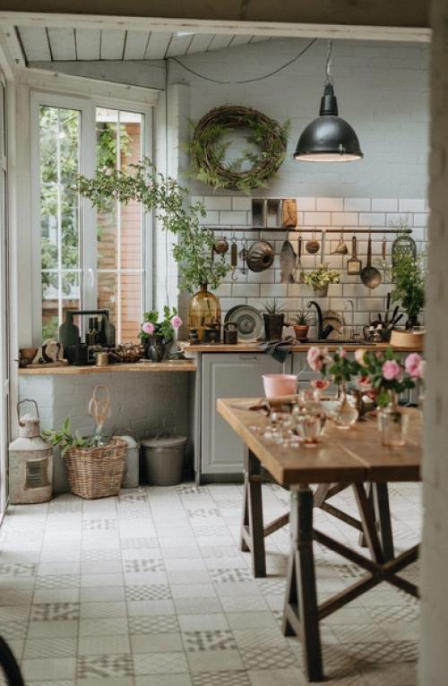 Стеклянный дом Теплица в живописном саду. 05