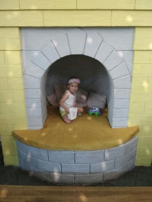 Я когда была маленькая мечтала, что вот вырасту и пойду в ресторан как жизнь изменилась глобально, Олесе всего 2, 5 а мы с ней по ресторанам ходим. 03