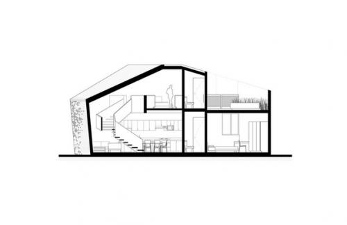 Необычный кирпичный дом с треугольным планом. 06