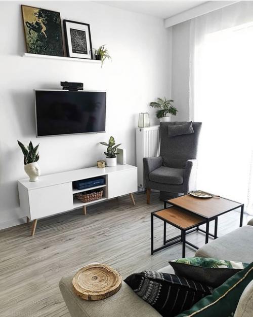 В наших широтах, где зимой сыро и пасмурно, скандинавские интерьеры квартир особенно актуальны. 04