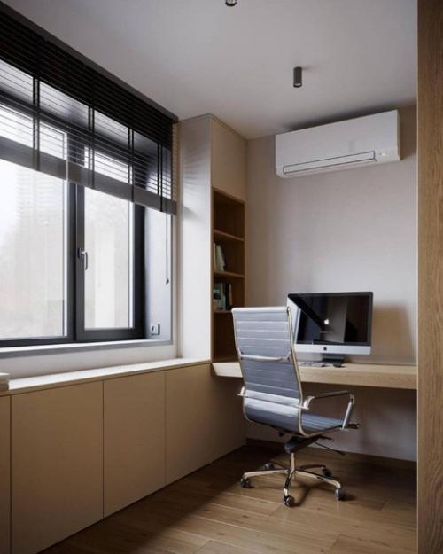 Просторная спальня с местом для роботы. 01