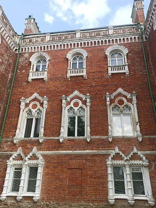 Ребята, мы побывали в настоящем замке с привидениями! 02