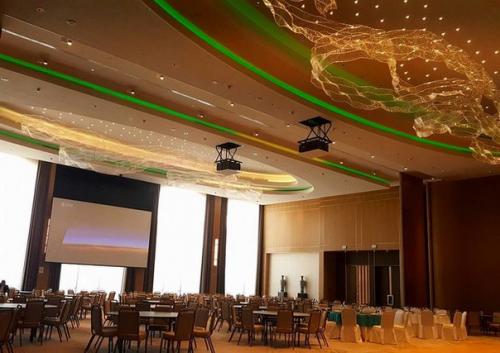 Первые Шпионские фото нового отеля Hyatt Regency в Ташкенте. 05