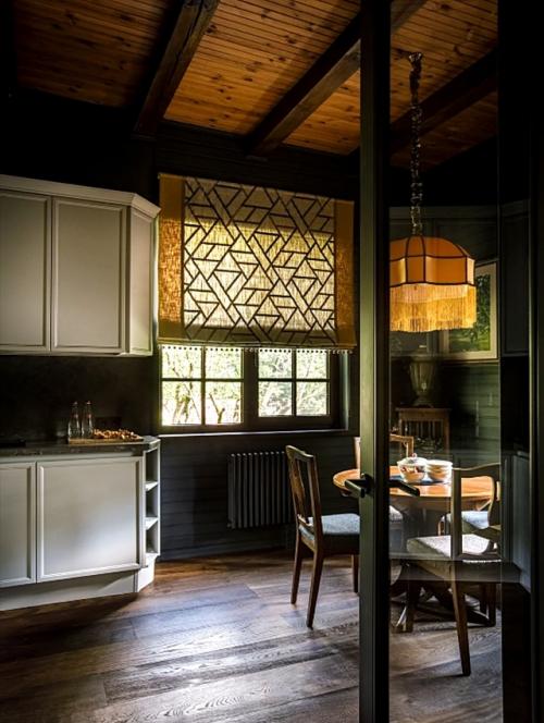 На НИКОЛИНОЙ горе. Мы вчера вечером посмотрели веранду в старом дачном доме площадью 250 кв. 03 На НИКОЛИНОЙ горе. Мы вчера вечером посмотрели веранду в старом дачном доме площадью 250 кв. 03