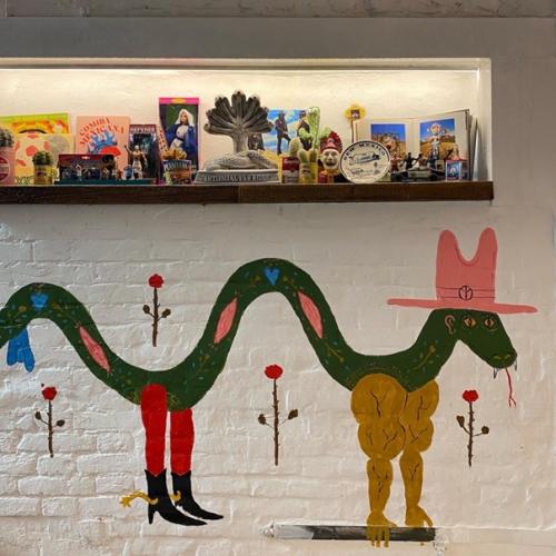 В Москве во всю работает новое место La Virgen от команды Underdog. 01