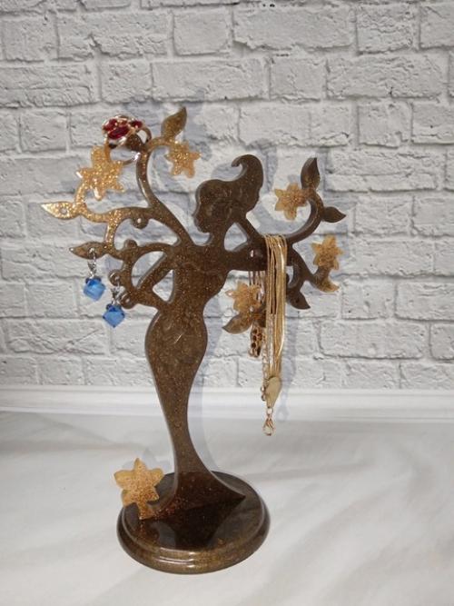 Подставка - дерево для украшений - это не просто функциональный предмет, а изысканный акцент вашего интерьера. 01