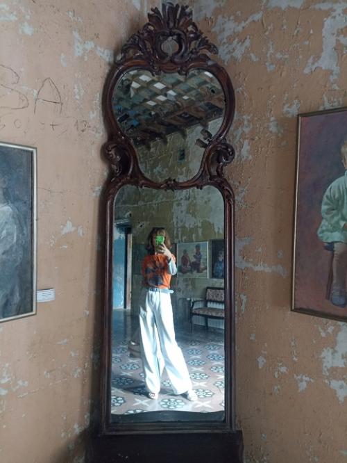 Ребята, мы побывали в настоящем замке с привидениями! 04