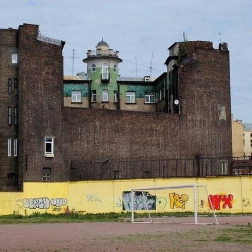 Измрудный замок на улице Марата. 05