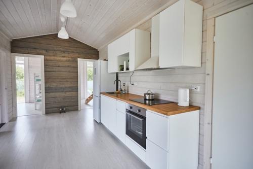 Недавно были в гостях у хозяев FL 65 б с тремя спальнями во всеволожском районе, который мы сдали летом прошлого года. 07