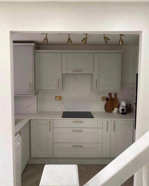 Небольшая гостиная и кухня в современном европейском стиле. 03