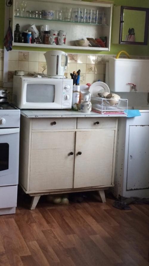 Эта старушка досталась нам от прежних хозяев, когда мы приобрели дачу. 02