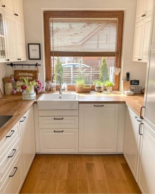 А вот еще один приличный скандинавский интерьер загородного дома. 02