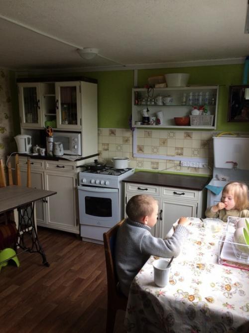 Эта старушка досталась нам от прежних хозяев, когда мы приобрели дачу. 01