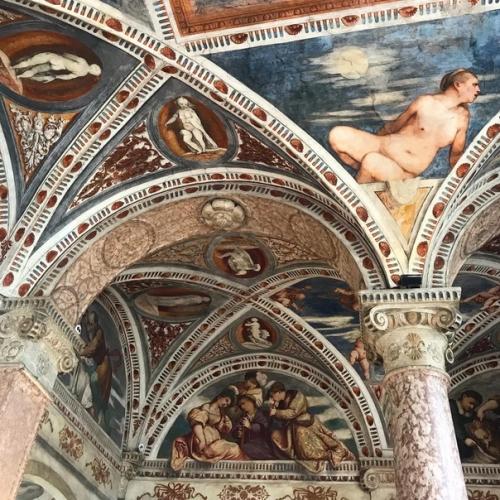 Тренто - очень милый городок в горах. 04