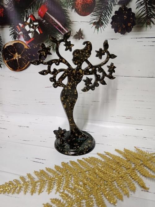 Подставка - дерево для украшений - это не просто функциональный предмет, а изысканный акцент вашего интерьера.