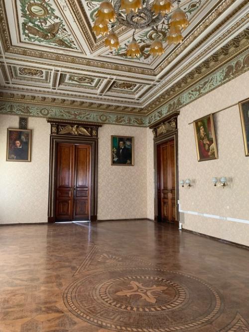 Дом ушковой.  Самый красивый дом Казани, свадебный подарок студента в 2500 кв м, дошедший до нас нетронутым из 1906 года. 01