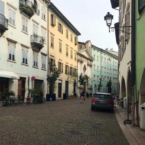 Тренто - очень милый городок в горах. 08