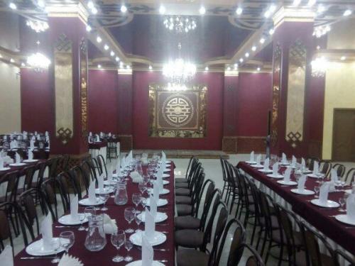 Открылся новый банкетный зал калмыцкой кухни до 200 мест. 03