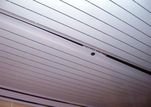 Мы делаем потолок из пластиковых пвх панелей своими руками. 08