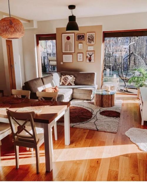 А вот еще один приличный скандинавский интерьер загородного дома. 06