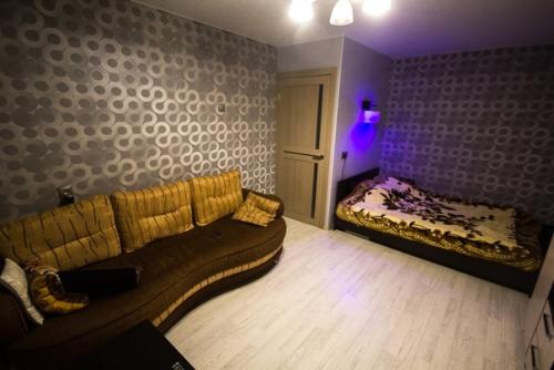 Интерьер гостиной (до/после) от нашего подписчика. 05