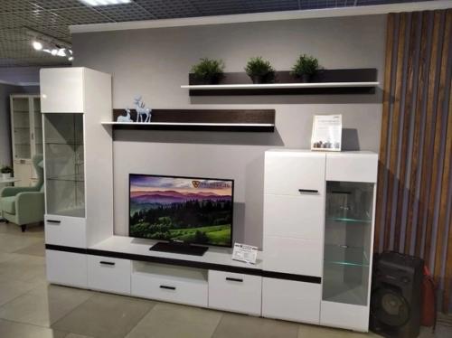 Коллекция Соло готова сверкать в вашей спальне или гостиной. 06