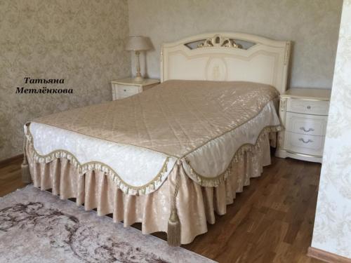 Красивый комплект в шикарную спальню для моей постоянной клиентки, обладающей изысканным вкусом с викторианским акцентом. 03