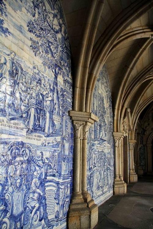 Плитка в Португалии - один из традиционных элементов культуры, а также предмет национальной гордости. 01