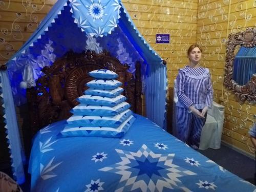 Где мечтают побывать практически все дети? 03