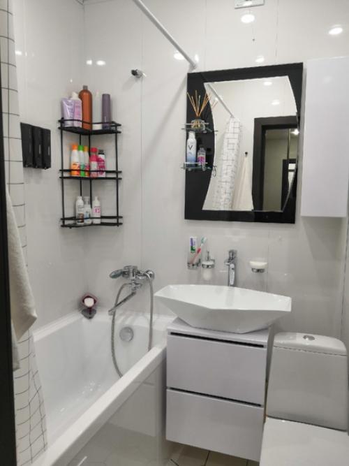 Как из старой ванной комнаты, которая уже давно не видела ремонта. 06