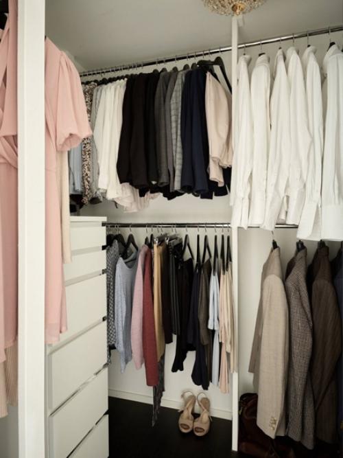 Приятный и нежный дом в цвете шалфей с тёплыми акцентами. 09