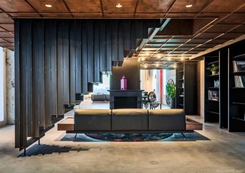 Мужской лофт для топ-менеджера и рок-звезды. 03