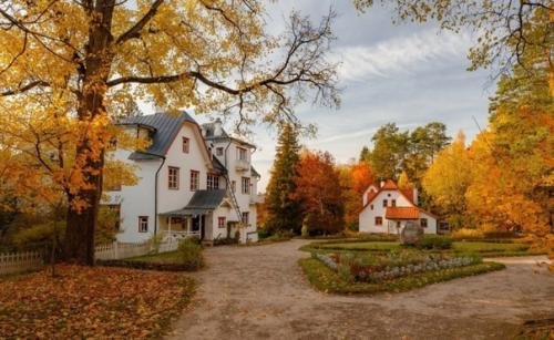 Были в осеннем поленово? 01